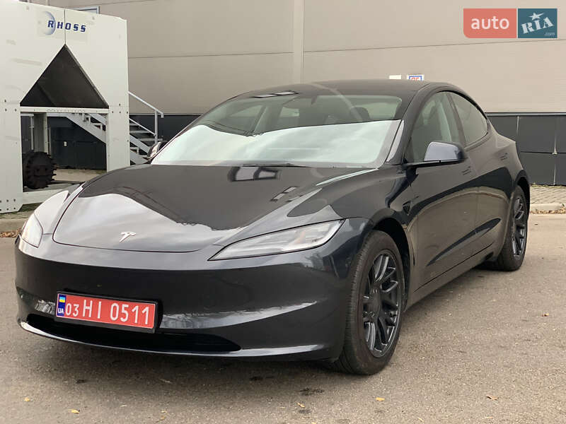 Седан Tesla Model 3 2024 в Киеве