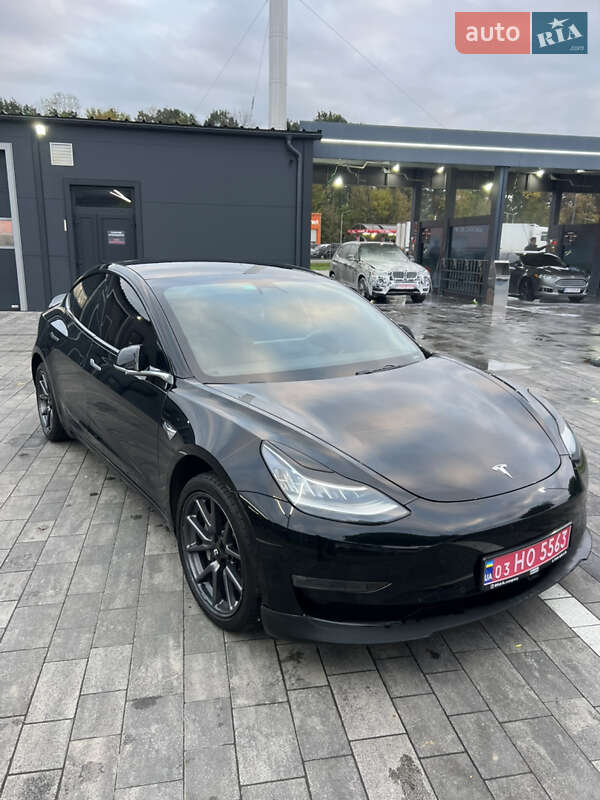 Седан Tesla Model 3 2019 в Луцке фото 4 Седан Tesla Model 3 2019 в Луцке