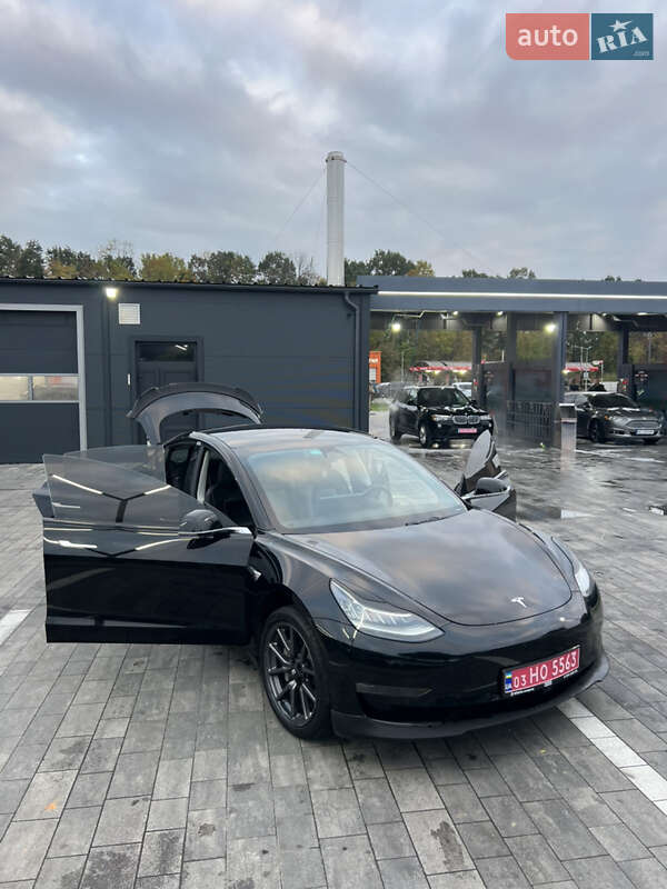 Седан Tesla Model 3 2019 в Луцке фото 8 Седан Tesla Model 3 2019 в Луцке