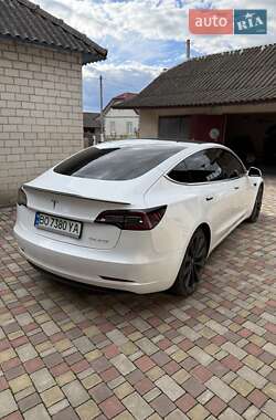Седан Tesla Model 3 2019 в Тернополі