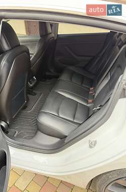 Седан Tesla Model 3 2019 в Тернополі