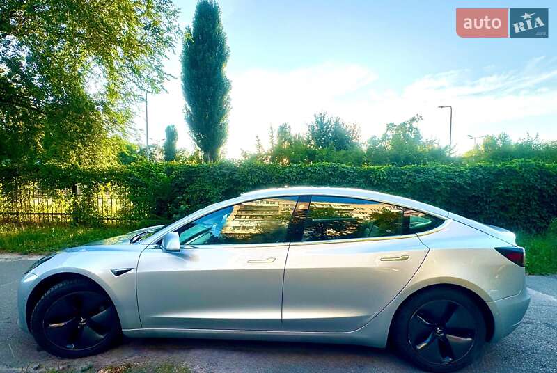 Седан Tesla Model 3 2018 в Киеве фото 4 Седан Tesla Model 3 2018 в Киеве