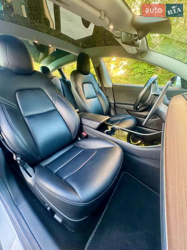 Седан Tesla Model 3 2018 в Киеве фото 25 Седан Tesla Model 3 2018 в Киеве
