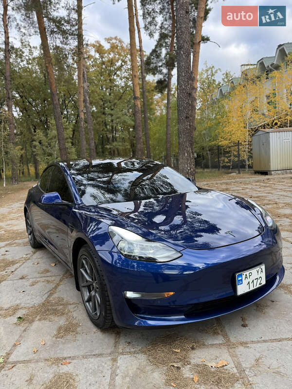 Седан Tesla Model 3 2021 в Полтаве