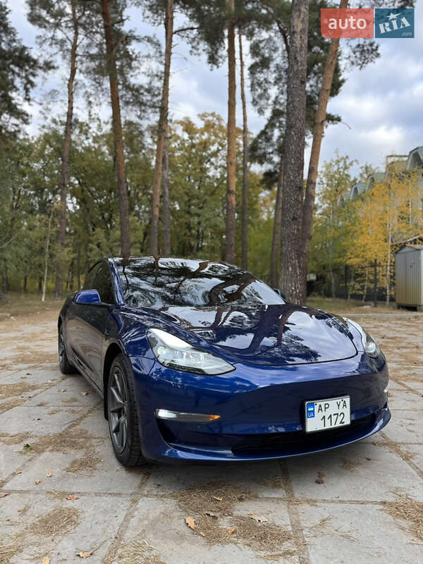 Седан Tesla Model 3 2021 в Полтаве
