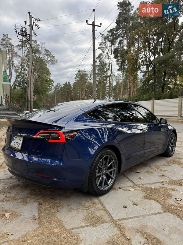 Седан Tesla Model 3 2021 в Полтаве