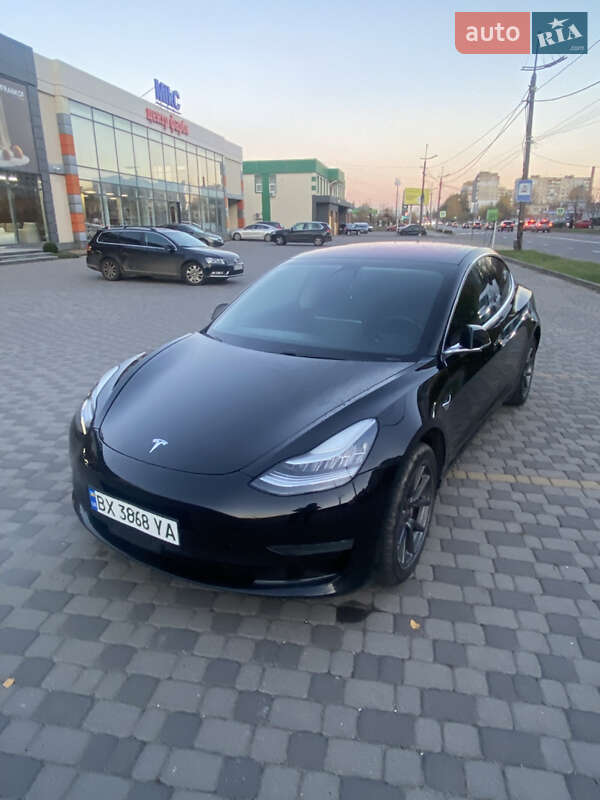 Седан Tesla Model 3 2018 в Хмельницькому фото 17 Седан Tesla Model 3 2018 в Хмельницькому