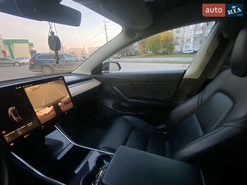 Седан Tesla Model 3 2018 в Хмельницькому фото 32 Седан Tesla Model 3 2018 в Хмельницькому