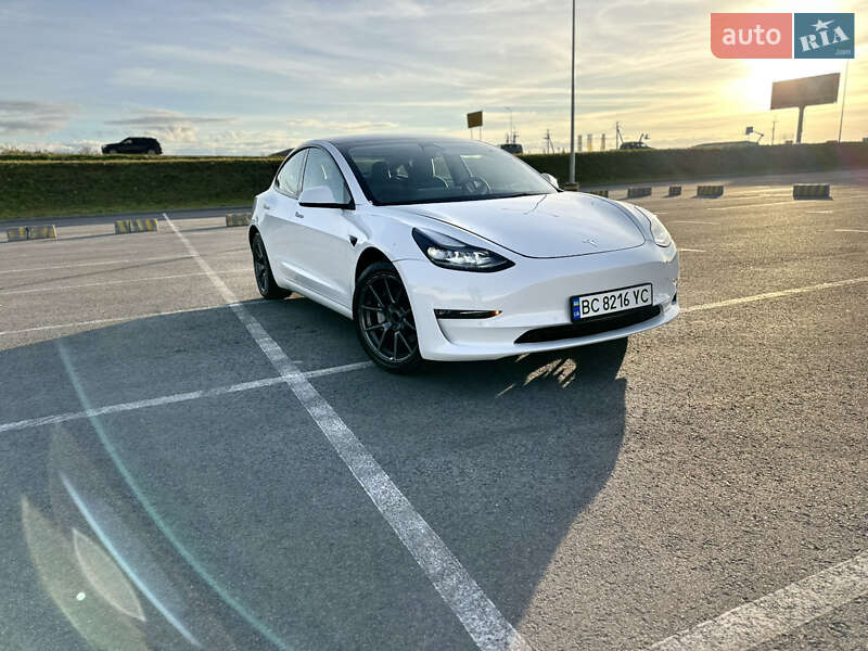 Седан Tesla Model 3 2022 в Львові фото 4 Седан Tesla Model 3 2022 в Львові
