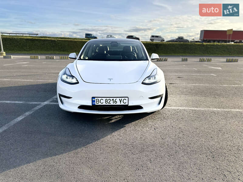 Седан Tesla Model 3 2022 в Львові фото 19 Седан Tesla Model 3 2022 в Львові