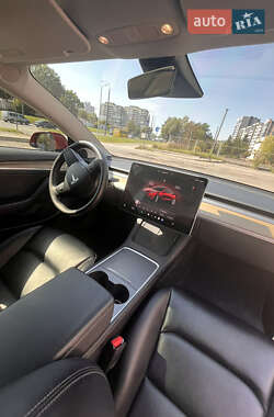 Седан Tesla Model 3 2022 в Львові