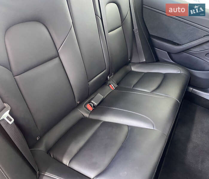 Седан Tesla Model 3 2020 в Львове фото 16 Седан Tesla Model 3 2020 в Львове