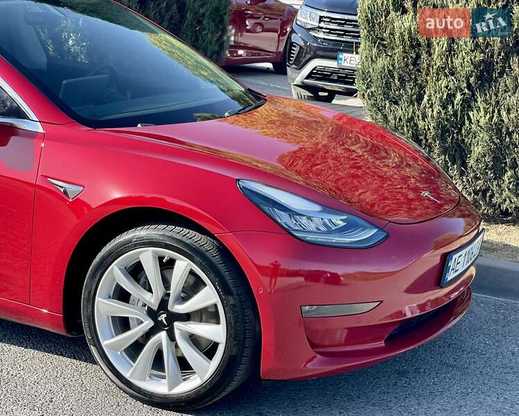 Седан Tesla Model 3 2018 в Днепре