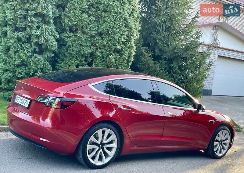 Седан Tesla Model 3 2018 в Днепре