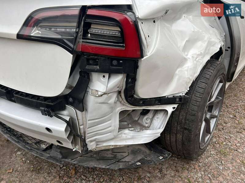 Седан Tesla Model 3 2022 в Киеве фото 15 Седан Tesla Model 3 2022 в Киеве