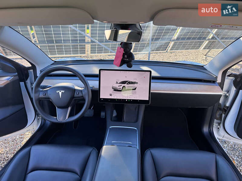 Седан Tesla Model 3 2022 в Стрию фото 18 Седан Tesla Model 3 2022 в Стрию