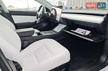 Седан Tesla Model 3 2020 в Киеве