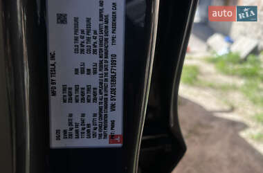 Седан Tesla Model 3 2020 в Белой Церкви