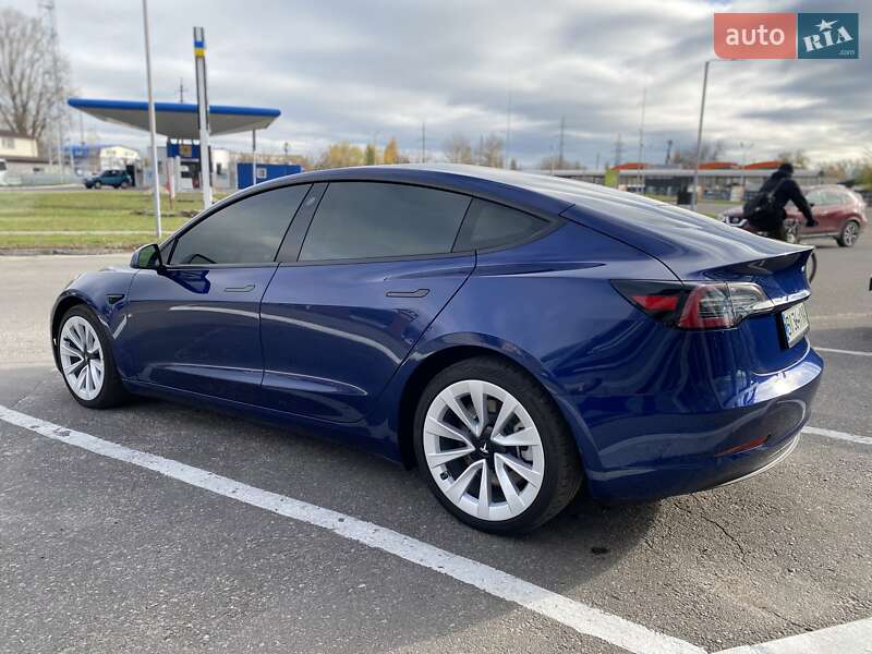 Седан Tesla Model 3 2022 в Кременчуге