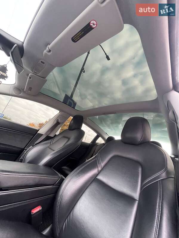 Седан Tesla Model 3 2018 в Львові фото 15 Седан Tesla Model 3 2018 в Львові