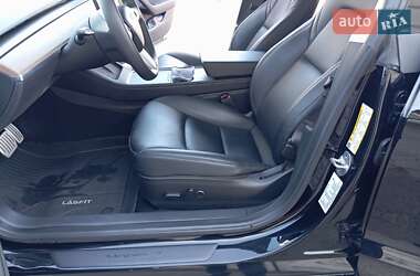 Седан Tesla Model 3 2023 в Днепре
