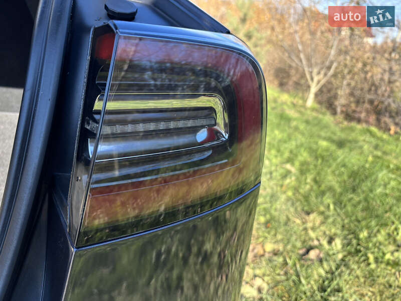 Седан Tesla Model 3 2021 в Ивано-Франковске