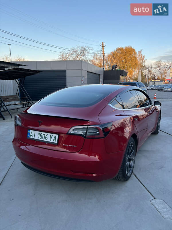 Седан Tesla Model 3 2018 в Білій Церкві
