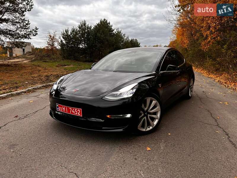 Седан Tesla Model 3 2018 в Ковеле