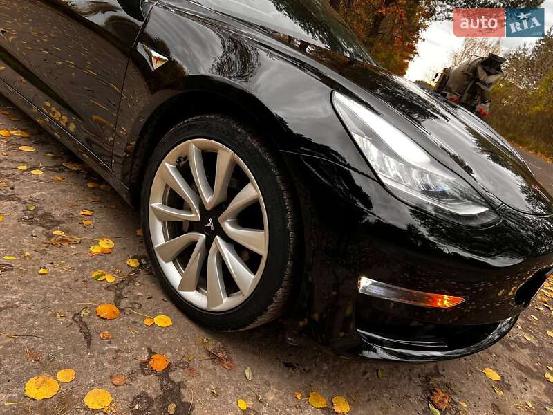 Седан Tesla Model 3 2018 в Ковеле