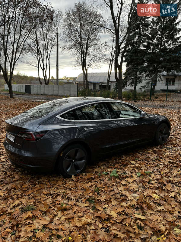 Седан Tesla Model 3 2019 в Харкові