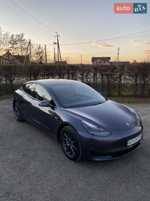 Седан Tesla Model 3 2021 в Івано-Франківську фото 2 Седан Tesla Model 3 2021 в Івано-Франківську