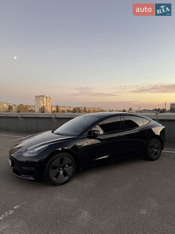 Tesla Model 3 2021