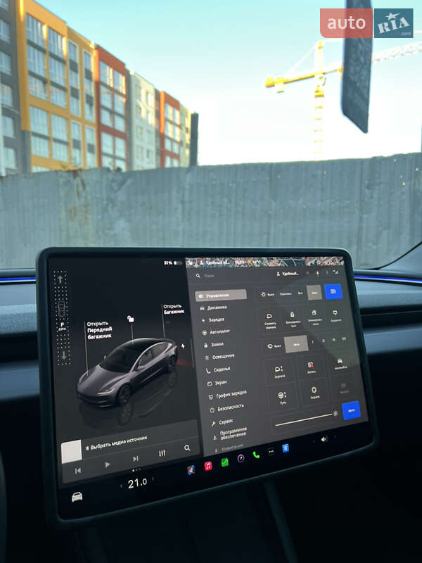 Седан Tesla Model 3 2025 в Черновцах фото 25 Седан Tesla Model 3 2025 в Черновцах
