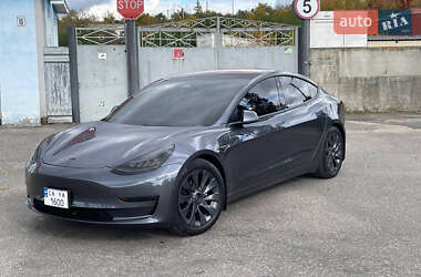 Седан Tesla Model 3 2018 в Золотоноше
