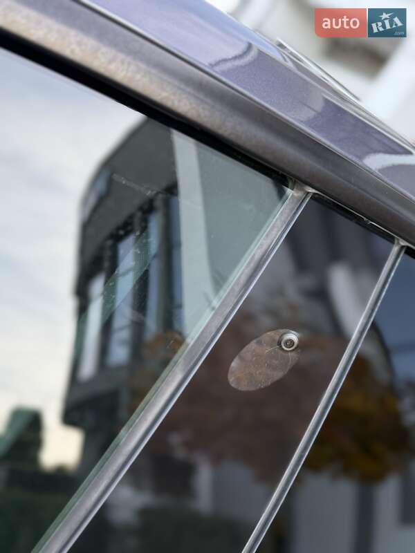 Седан Tesla Model 3 2023 в Стрые