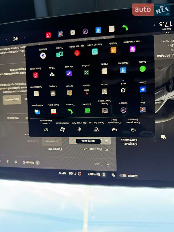 Седан Tesla Model 3 2023 в Стрые