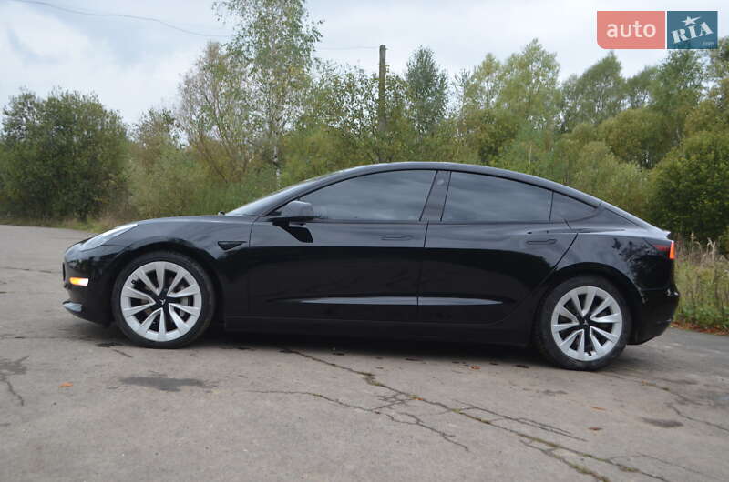 Седан Tesla Model 3 2021 в Львові фото 5 Седан Tesla Model 3 2021 в Львові