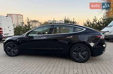 Седан Tesla Model 3 2018 в Львові