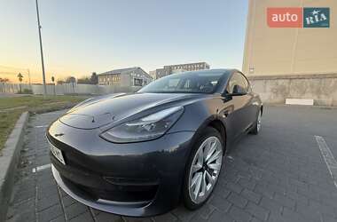 Седан Tesla Model 3 2022 в Львові