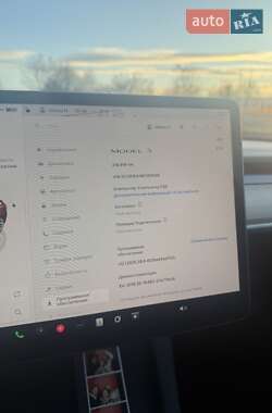 Седан Tesla Model 3 2022 в Львові