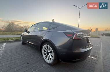 Седан Tesla Model 3 2022 в Львові