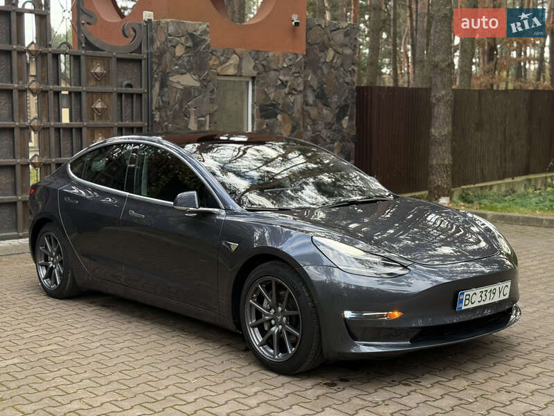 Tesla Model 3 2019 Tesla Model 3 2019