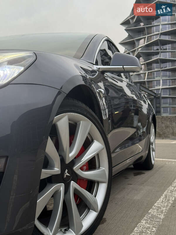 Седан Tesla Model 3 2019 в Костопілі фото 10 Седан Tesla Model 3 2019 в Костопілі