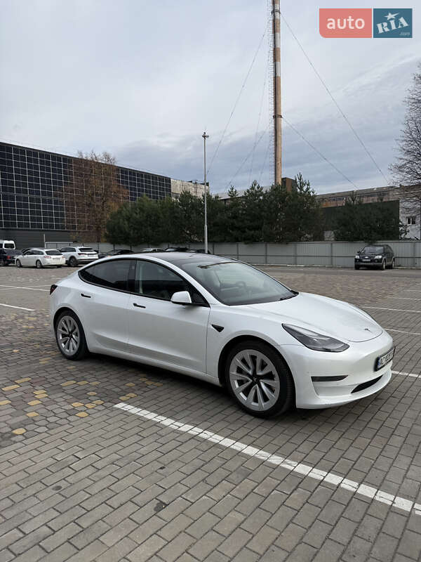 Седан Tesla Model 3 2021 в Луцьку фото 9 Седан Tesla Model 3 2021 в Луцьку