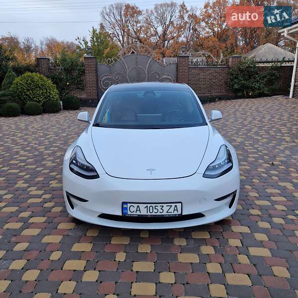 Седан Tesla Model 3 2019 в Черкассах фото 6 Седан Tesla Model 3 2019 в Черкассах