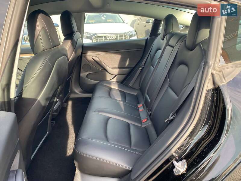 Седан Tesla Model 3 2022 в Львові фото 12 Седан Tesla Model 3 2022 в Львові
