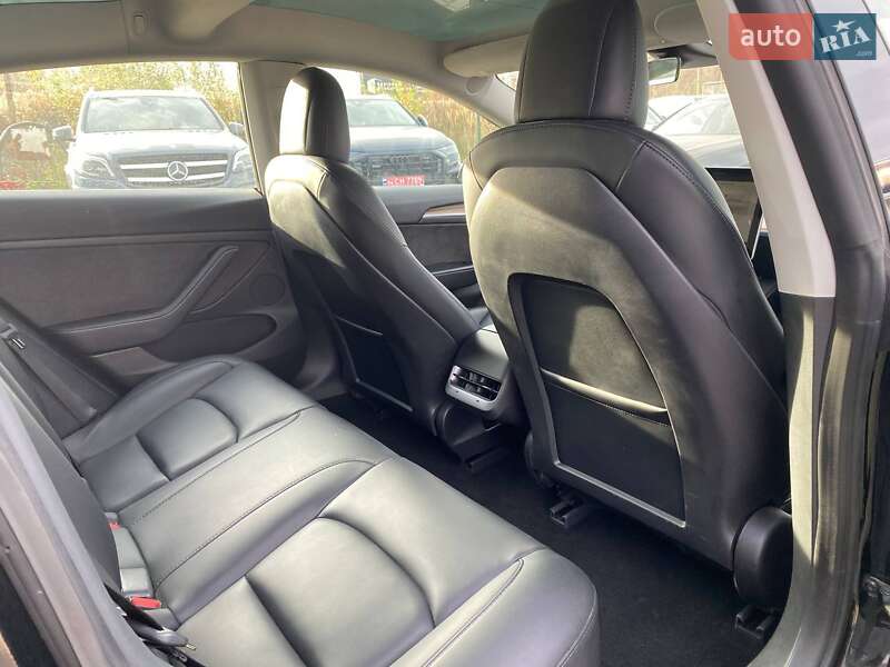 Седан Tesla Model 3 2022 в Львові фото 15 Седан Tesla Model 3 2022 в Львові