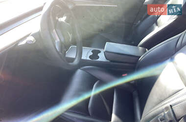 Седан Tesla Model 3 2022 в Первомайську
