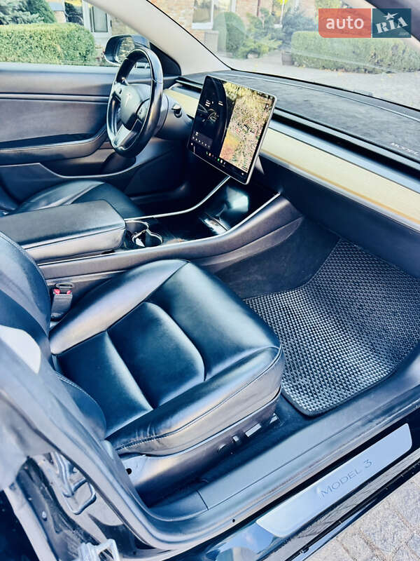 Седан Tesla Model 3 2019 в Новомосковську фото 10 Седан Tesla Model 3 2019 в Новомосковську