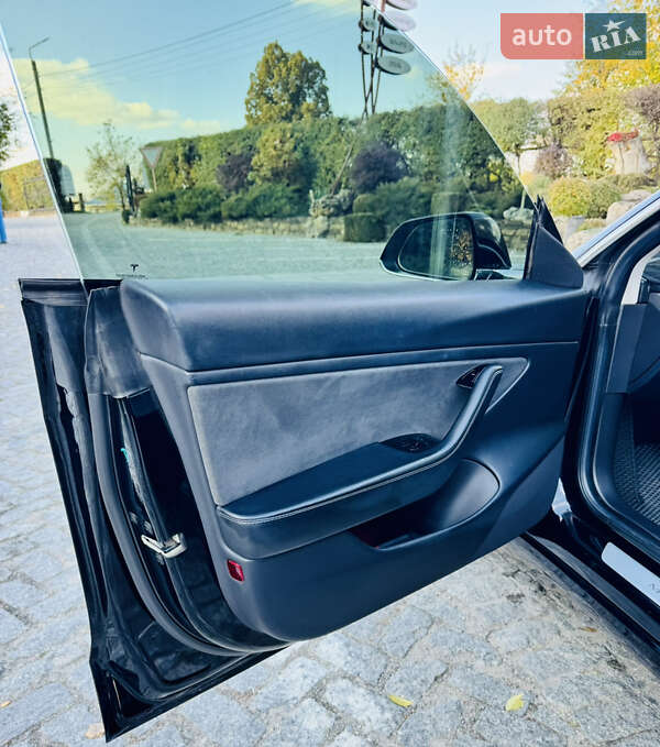 Седан Tesla Model 3 2019 в Новомосковську фото 12 Седан Tesla Model 3 2019 в Новомосковську